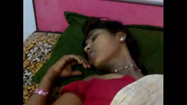 Desi finger fuck video with sexy hot expression