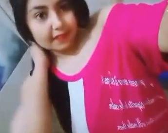 Desi huge boobs selfie solo show nude clip