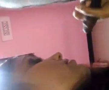 Radar porn x video of desi girl sucking banana cock