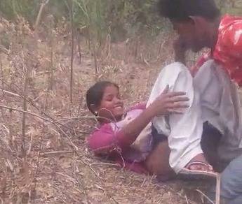 Dehati village fuck video caught redhanded