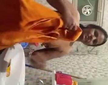 Desi aunty bathroom selfie Video 8 Desi aunty bathroom selfie Video