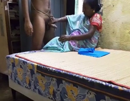 Indian maid handjob and cumload