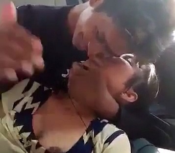 Indian boob sucking MMS