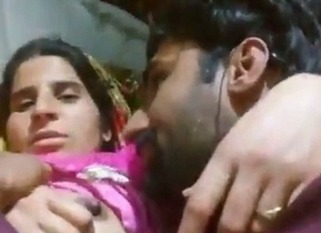 Punjabi Chuchi sucking MMS video