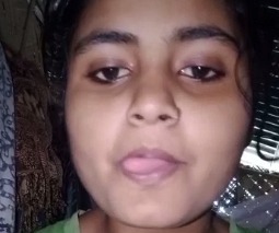 Wet Desi pussy of Indian village girl