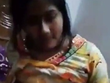 Bangladeshi hottie nude video
