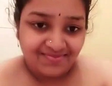 Boudi nude – video