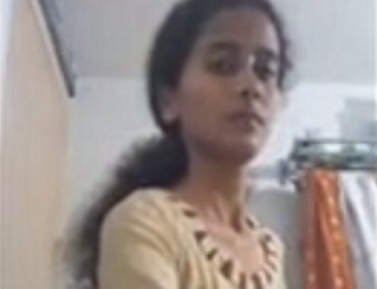 Solo bathing video of lean desi hottie