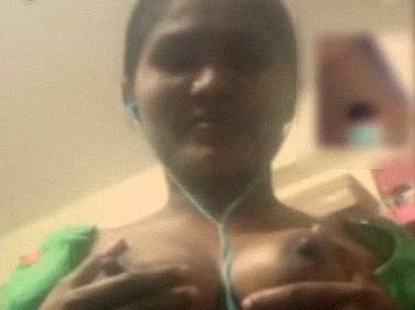 Green saree horny desi aunty video call 29 Green saree horny desi aunty video call