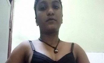 Tamil Erode aunty stripping in bathroom solo clip