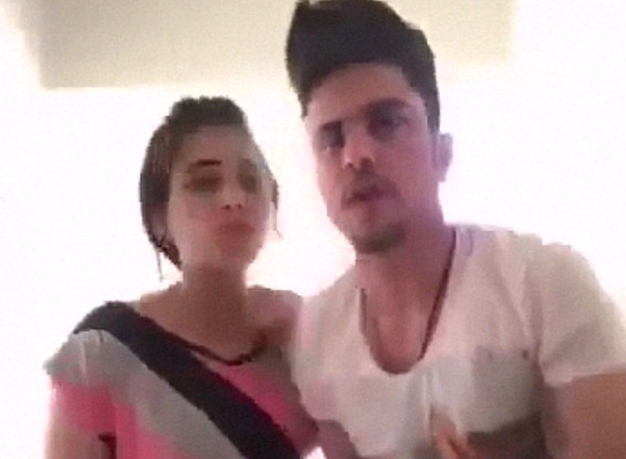 Quick dry sex with neighbor desi girl leaked