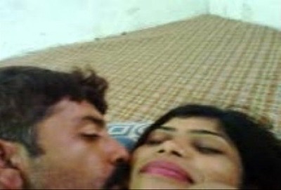 A drunk Bihari husband bashes on his wife’s chut