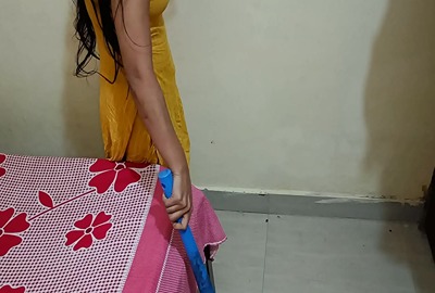 Indian chuda chudi video of an owner and his slut maid