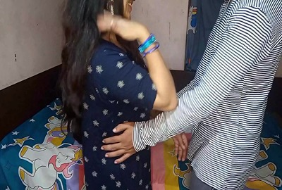 A husband comes from the office and drills his wife’s pussy