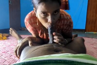 Tamil lady’s sex video of sucking a dick and riding on it