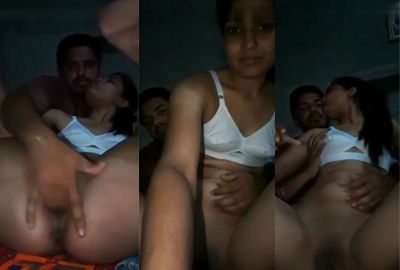 Man fingers his GF’s tight pussy in an Indian xxx MMS
