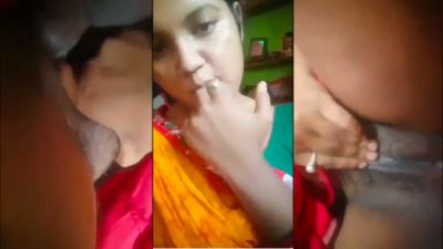 Desi Bangla boudi records her fingering MMS 5 Desi Bangla boudi records her fingering MMS