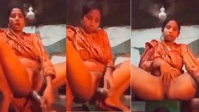 Lady records her desi porn while fucking with a bottle