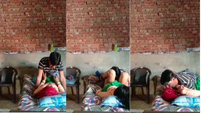 Village guy fucks his Bhabhi's pussy in the desi sex video 4 Village guy fucks his Bhabhi’s pussy in the desi sex video